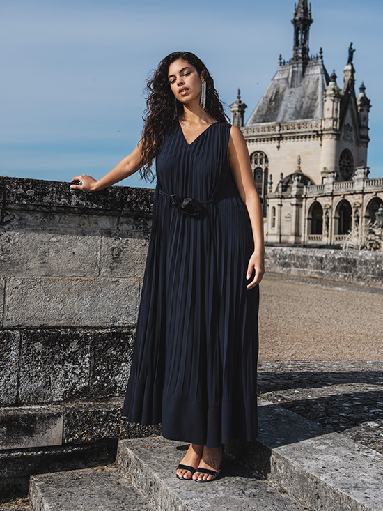 Marina Rinaldi Elegante Chantilly EDITORIAL COVER A DESKTOP 550x733 1 Marina Rinaldi