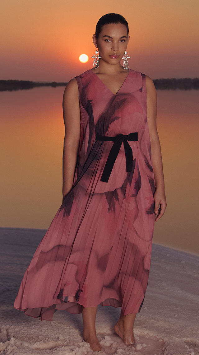 MARINA RINALDI HEROV1 MOBILE 640x1138 Marina Rinaldi