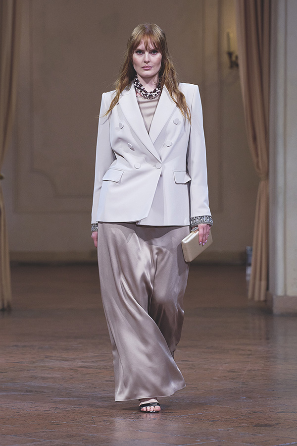 Marina Rinaldi PalAlbergati 0691 900 600 Marina Rinaldi