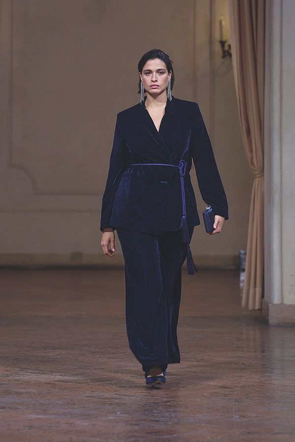 Marina Rinaldi PalAlbergati 0821 900 600 Marina Rinaldi