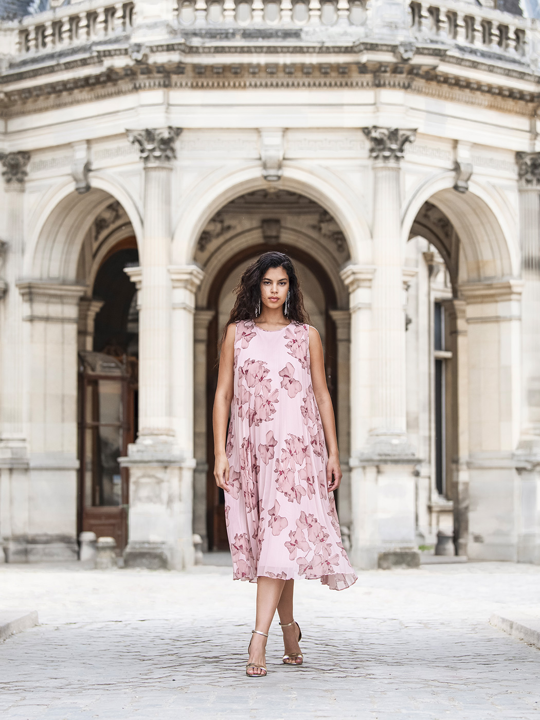 Marina Rinaldi Elegante Chantilly TEXT MEDIA DESKTOP T1050x1400 Marina Rinaldi