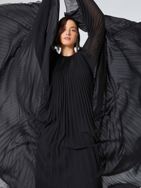 MARINA RINALDI SINGLE LAUNCH V2 DESKTOP 600x800 (2) Marina Rinaldi